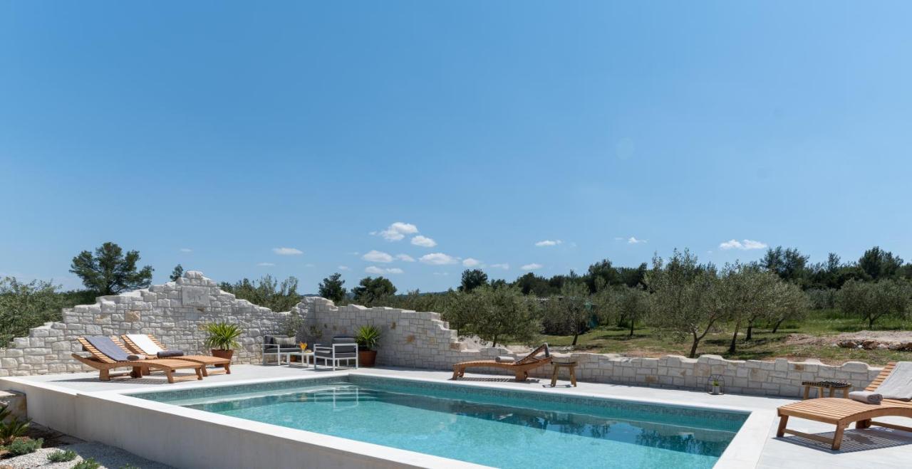 Villa Mista Sutivan Exterior foto